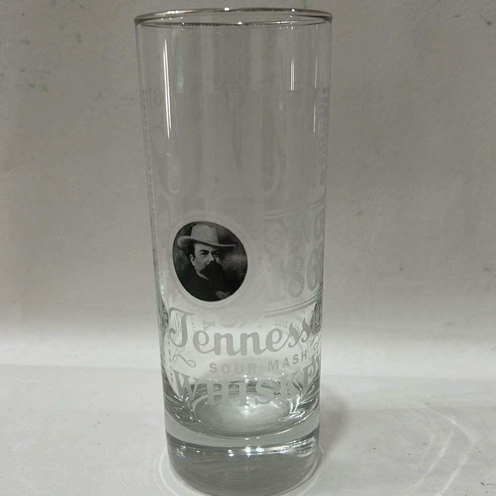 Jack Daniels Whiskey Glass  10 Ounces 6 1/4 In Tall 2 1/4 Inch Round Silver Trim
